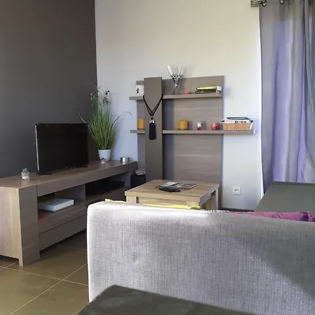 La Petite Maison Au Bord Du Canal T2 - 3étoiles - * Frontignan