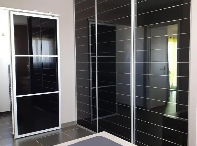 La Petite Maison Au Bord Du Canal T2 - 3etoiles -