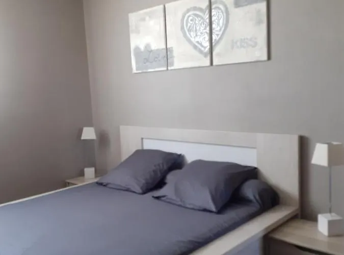 Villa La Petite Maison Au Bord Du Canal T2 - 3etoiles -