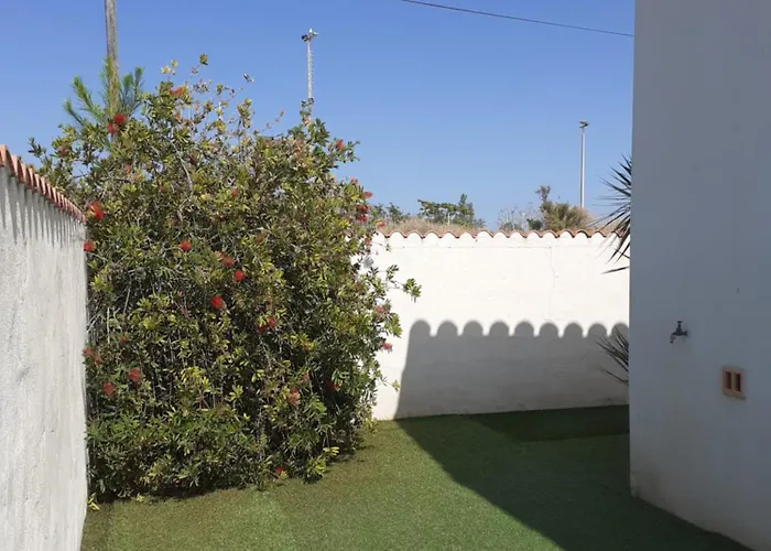 La Petite Maison Au Bord Du Canal T2 - 3etoiles -